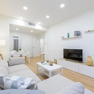 https://wintowinrentals-great-malaga-historic-center-free-parking.es-andalucia.com